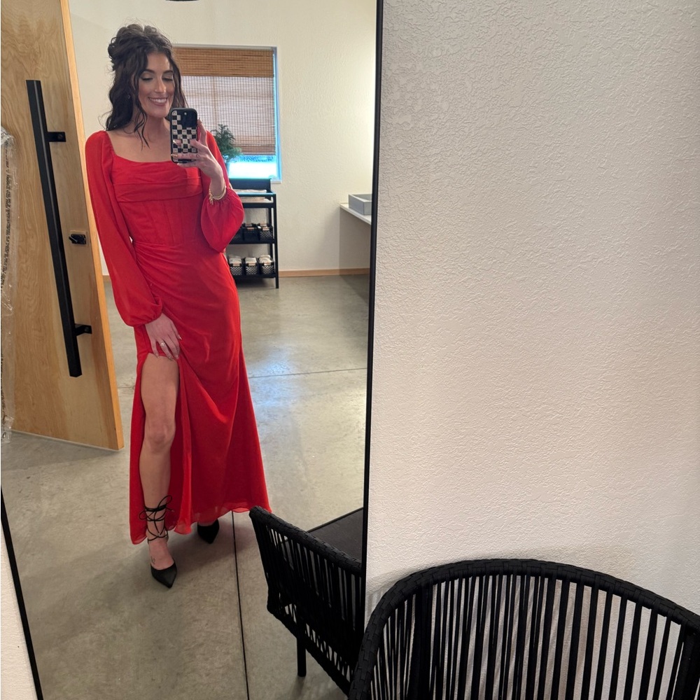 JJ’s House red brides maid dress